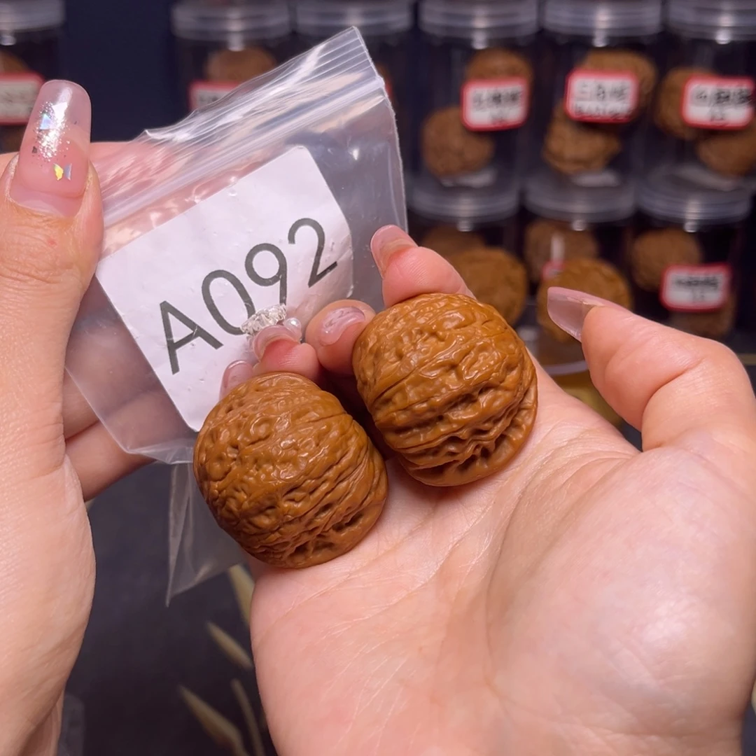 文玩核桃吊坠铁锤39