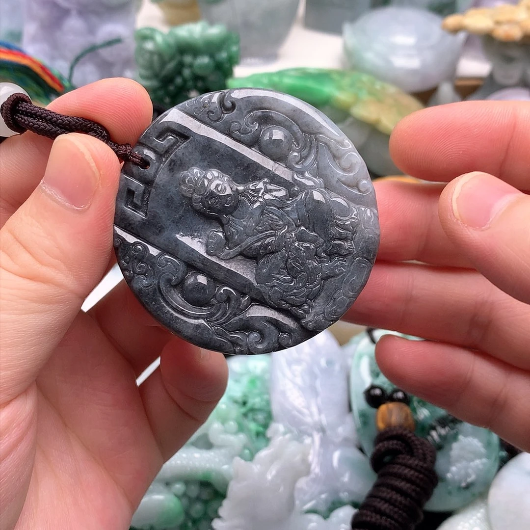 吊坠(不含链)未镶嵌翡翠