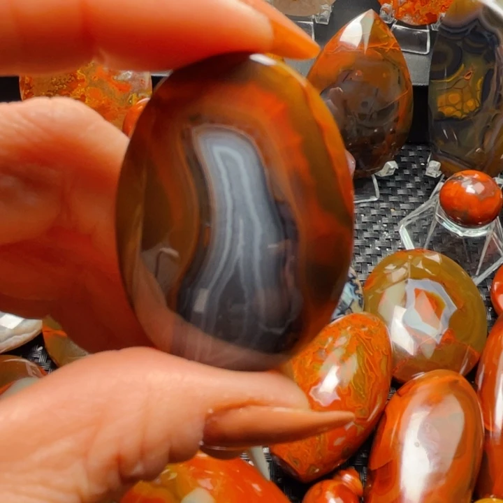 玛瑙/玉髓战国红玛瑙挂件未镶嵌蓝**宙