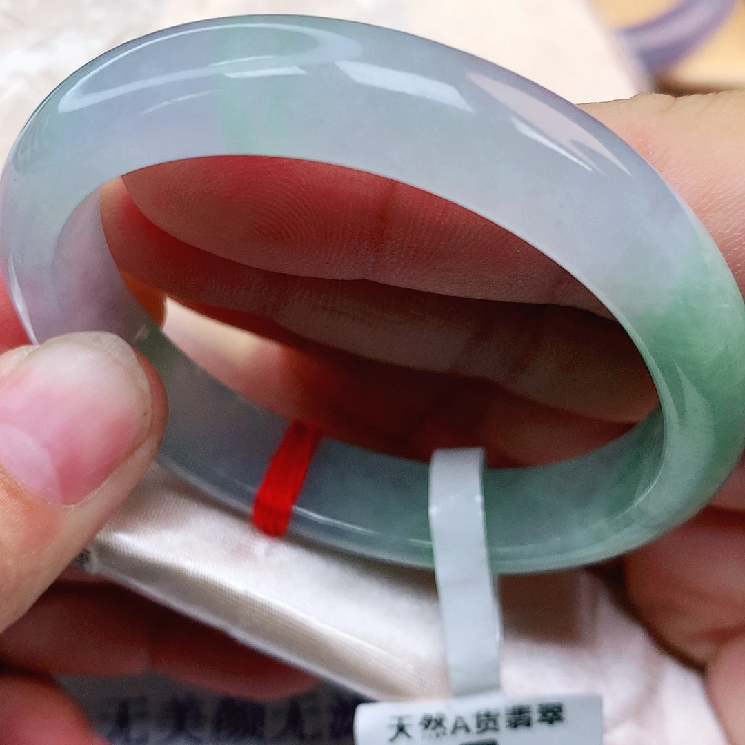 未镶嵌手镯（贵妃镯）翡翠飘绿贵妃1335号