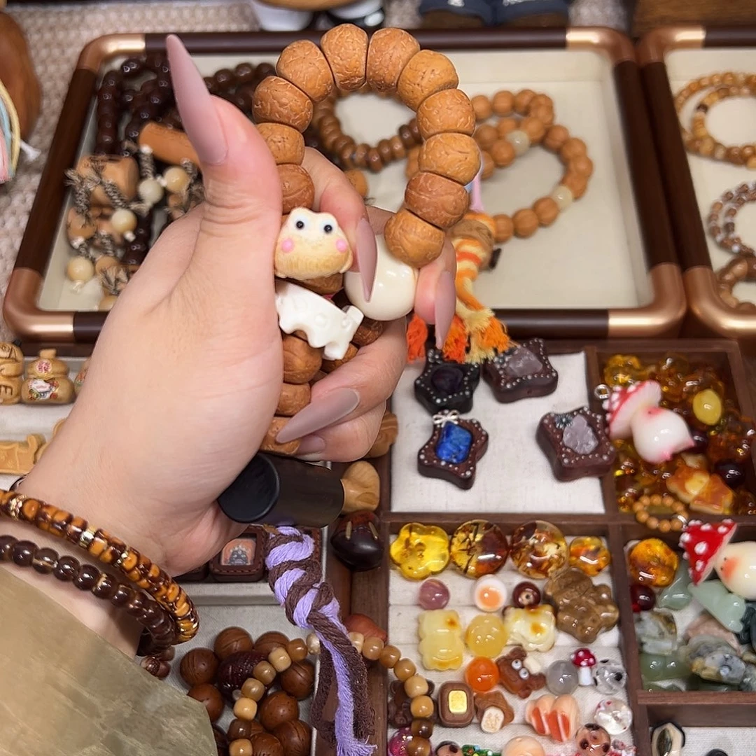 紫金鼠吊坠实心凤眼大肠手串