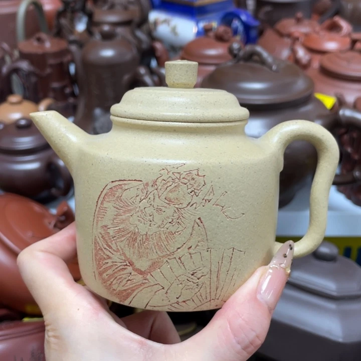 茶壶本山绿泥紫砂艺术作品