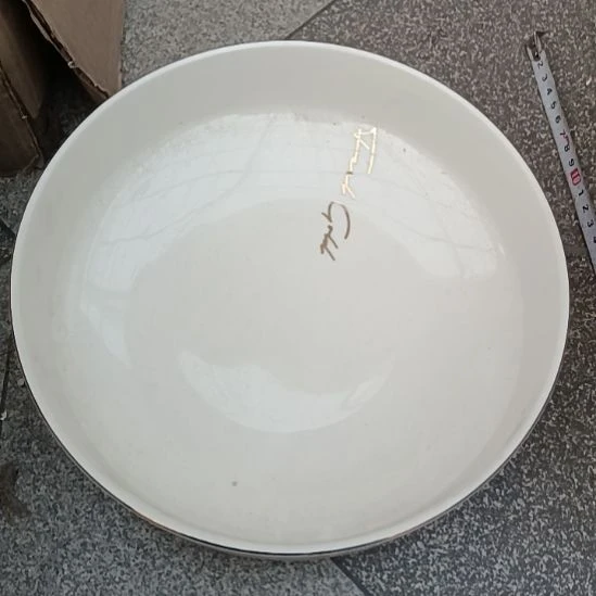 瓷片陶瓷盤子碗啥都有