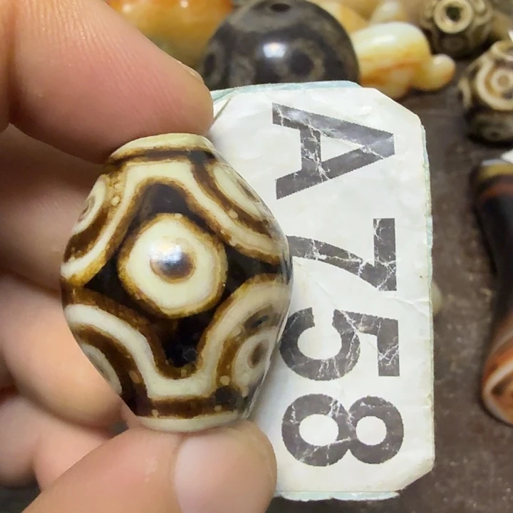 未镶嵌颈饰玛瑙/玉髓