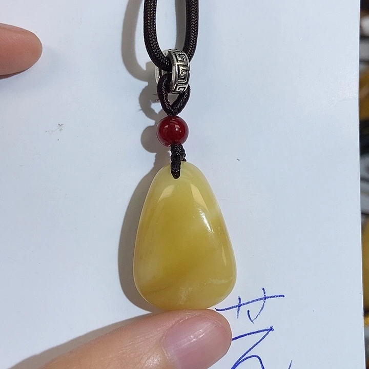 未镶嵌琥珀裸石琥珀