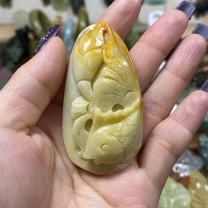 蛇纹石玉吊坠未镶嵌