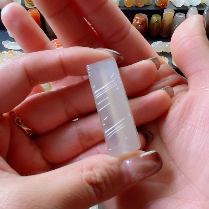 一***海玛瑙未镶嵌手饰龙纹勒子