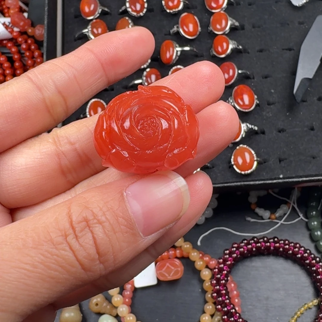 南红玛瑙未镶嵌珠宝奇石微瑕