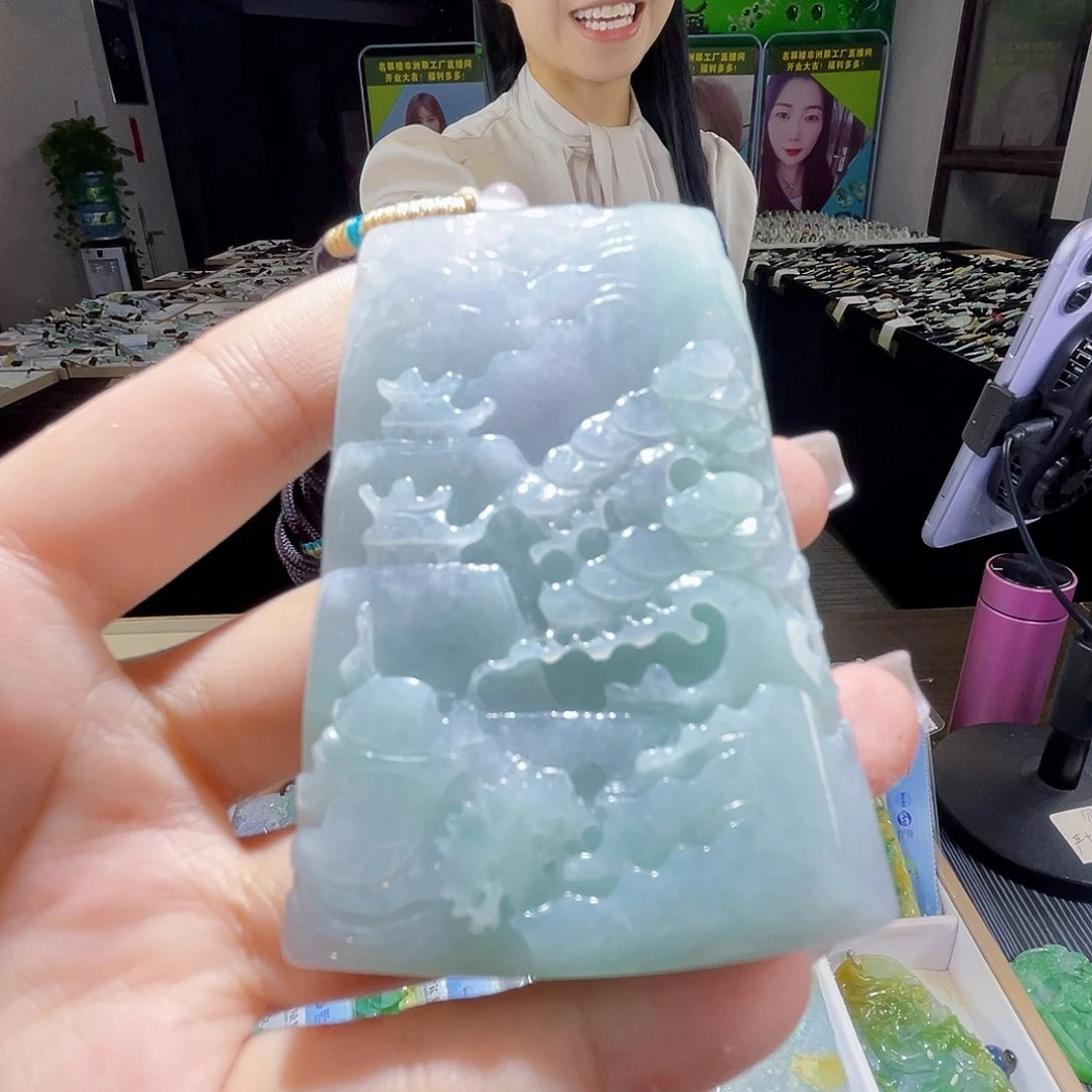 颈饰未镶嵌翡翠一个