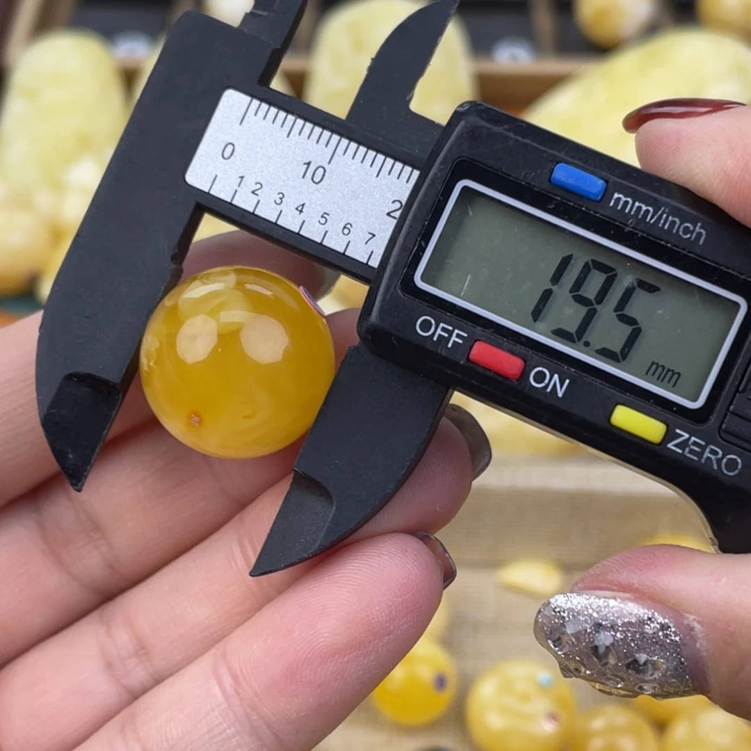 裸石虫珀未镶嵌微瑕240