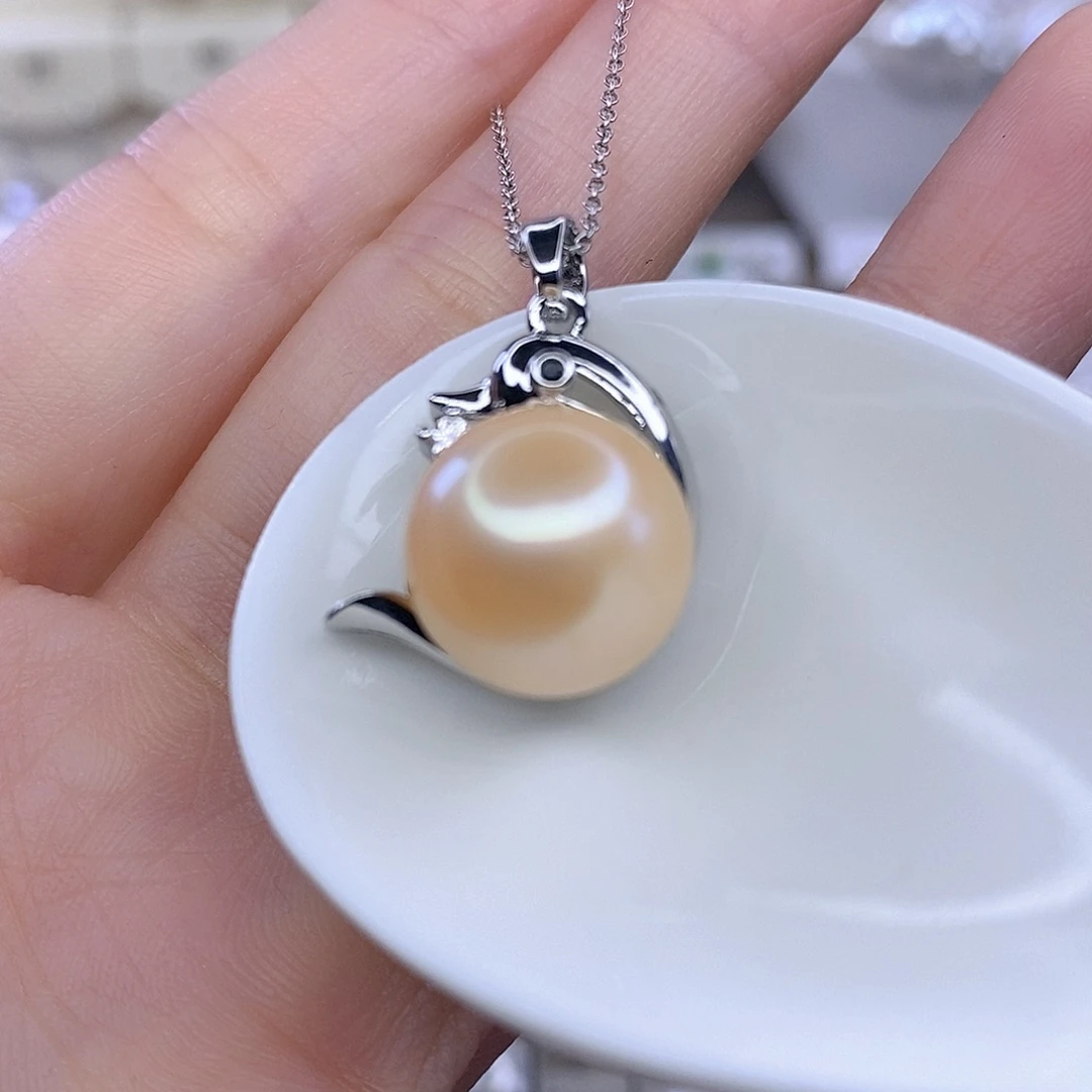 合金淡水珍珠颈饰