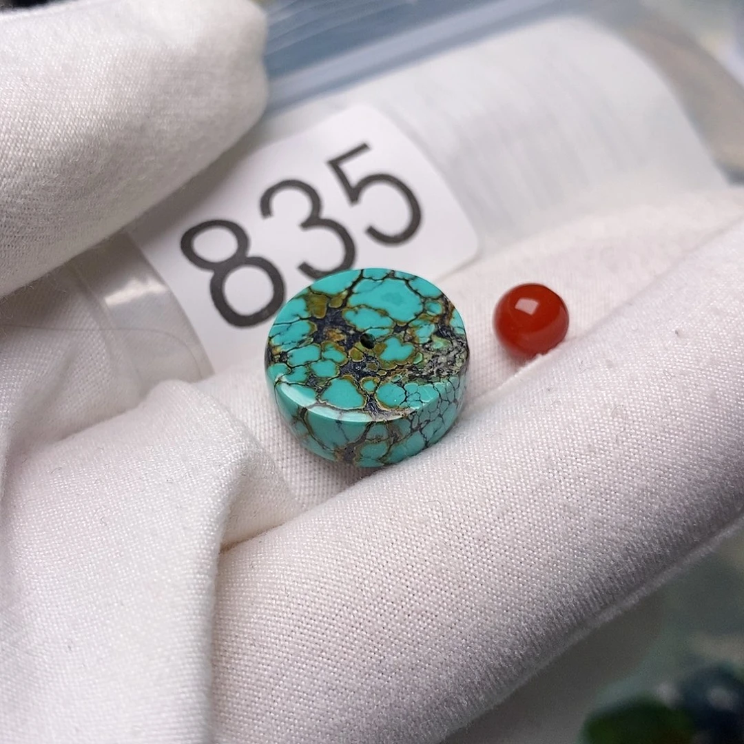 南红玛瑙未镶嵌珠宝奇石