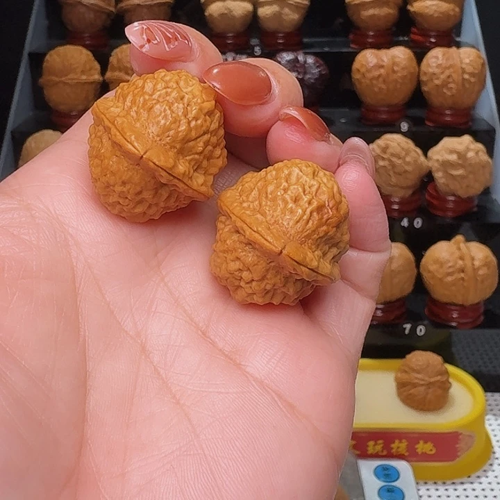 文玩核桃把件羊头舍利…………10号