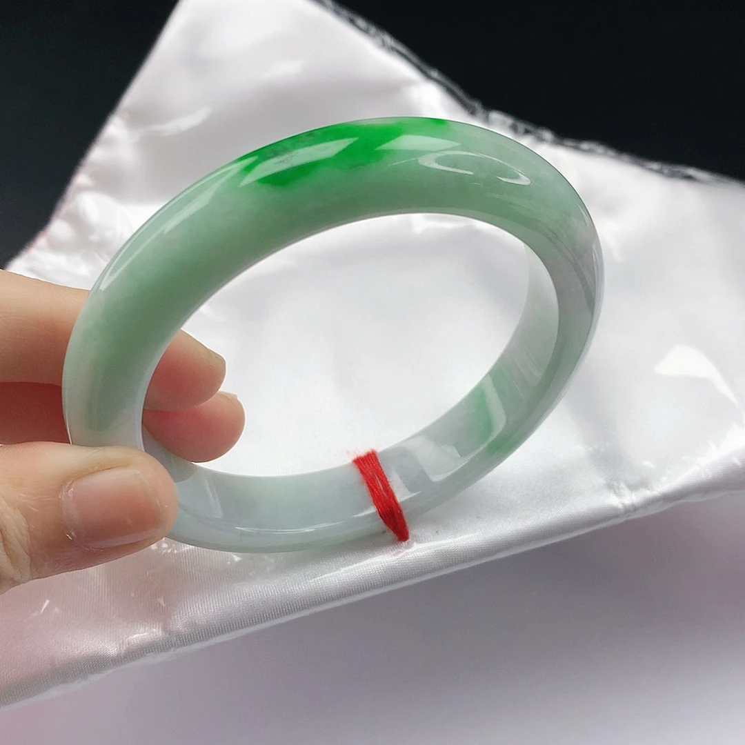 翡翠手镯未镶嵌翡翠034