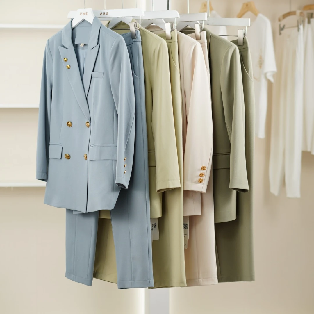 一路童行 30513194 春秋时尚气质通勤西装两件套品牌撤柜女装