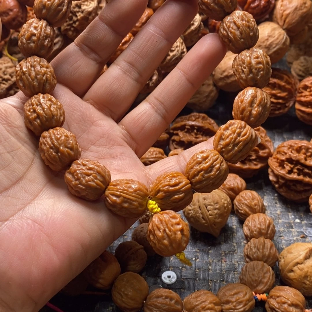 @***张文玩核桃吊坠树王