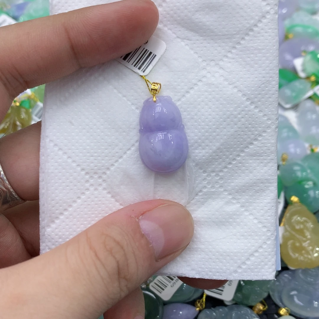 翡翠18K金镶嵌颈饰翡翠