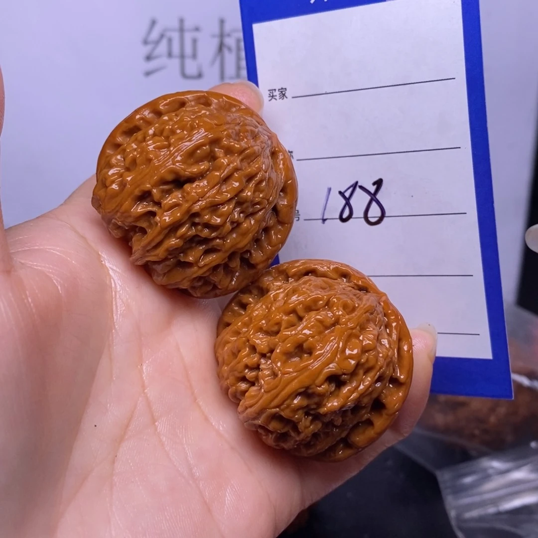 文玩核桃把件188/39白狮子