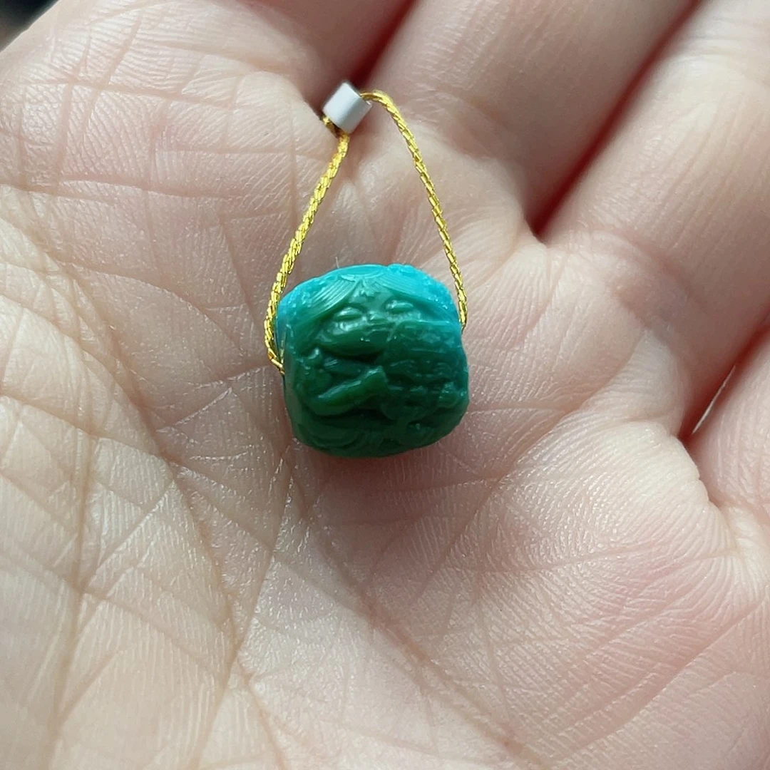 绿松石颈饰未镶嵌