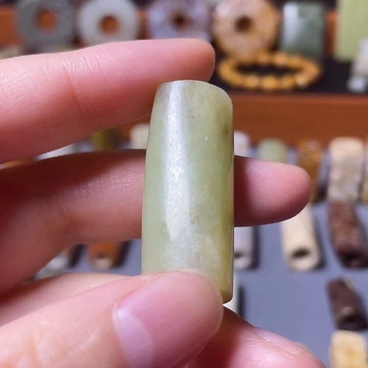 沧***海和田玉未镶嵌颈饰