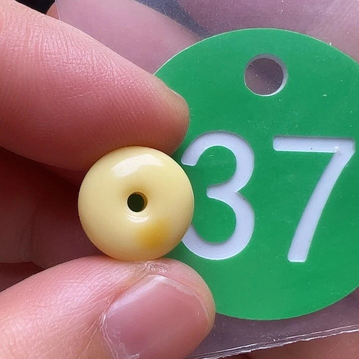 未镶嵌蜜蜡裸石11.8m m