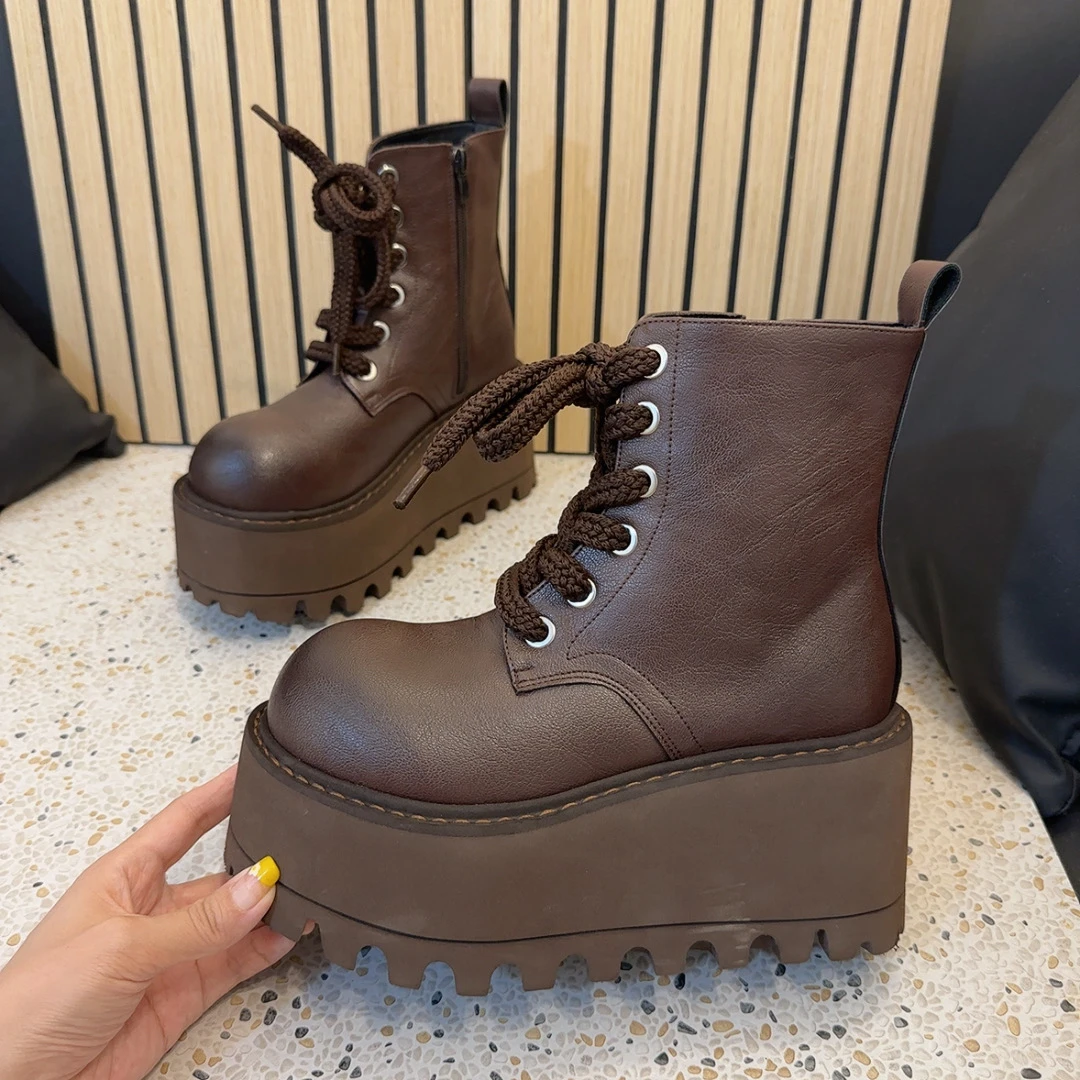 欧货圆头厚底松糕休闲短靴百搭系带女靴秋季复古增高马丁靴骑士靴