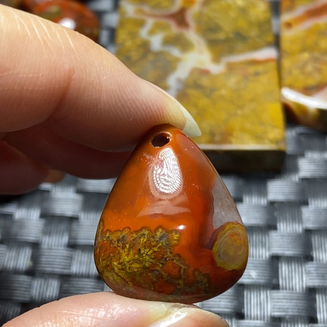 玛瑙/玉髓挂坠未镶嵌