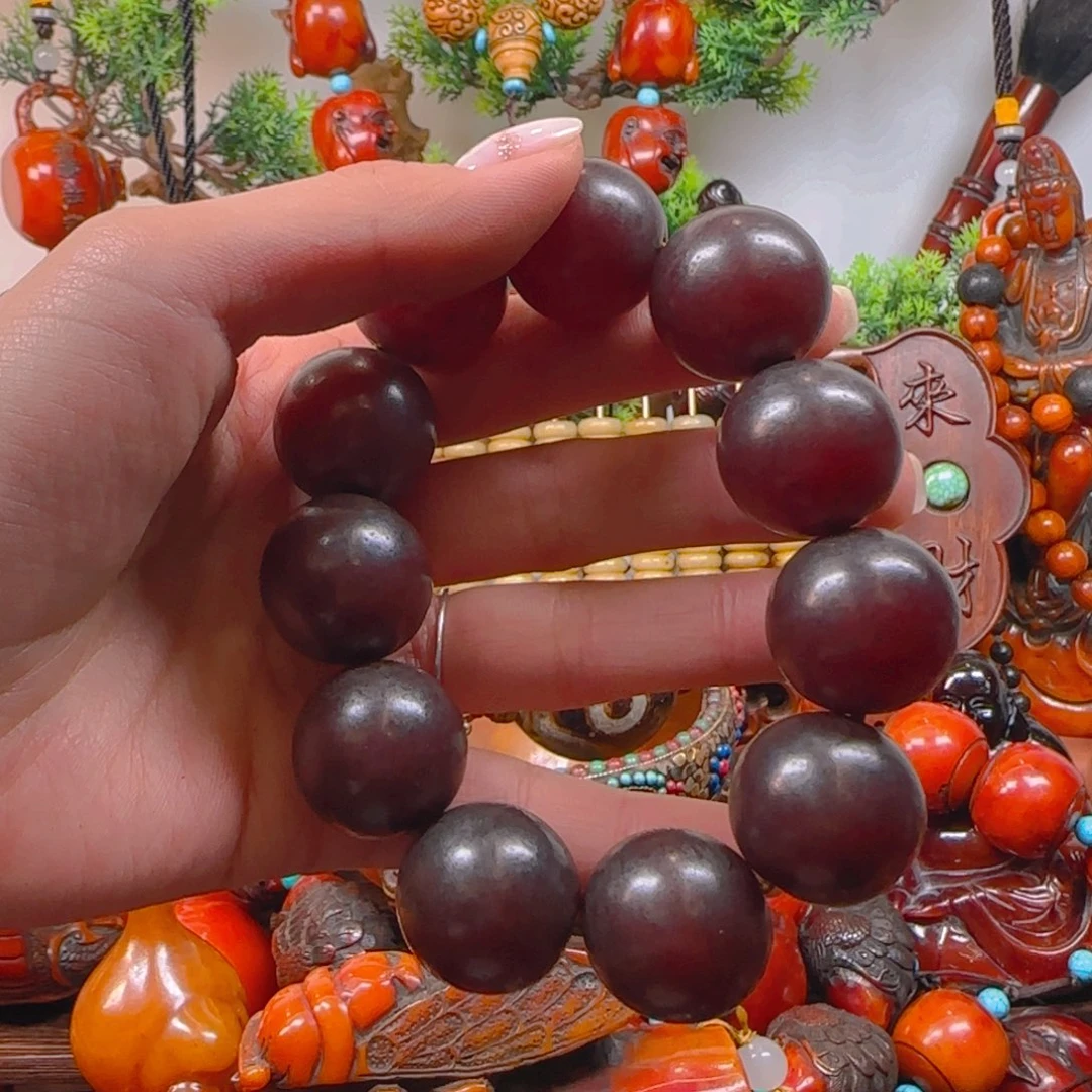 琥珀裸石未镶嵌手串