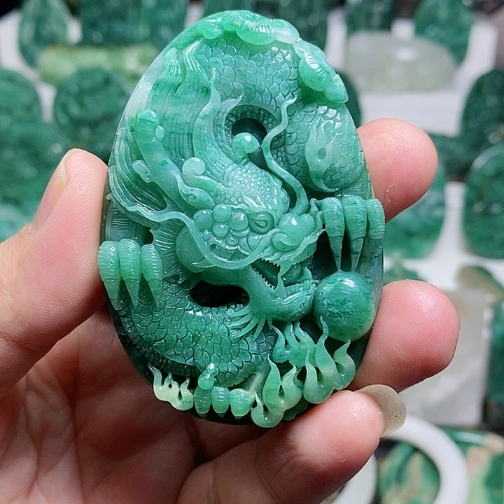 未镶嵌独山玉颈饰