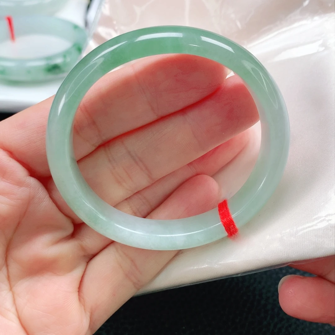 未镶嵌手镯翡翠52.5贵妃