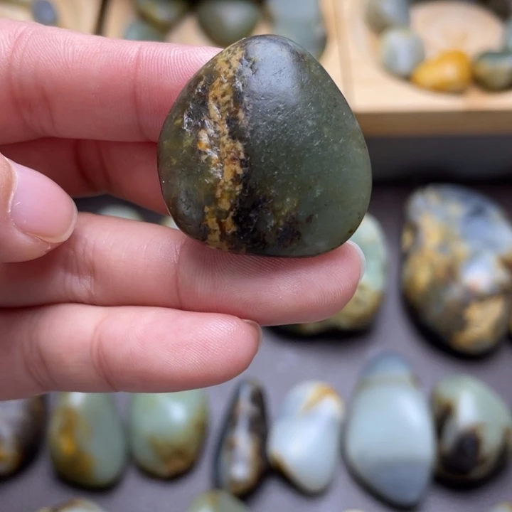 和田玉未镶嵌颈饰7