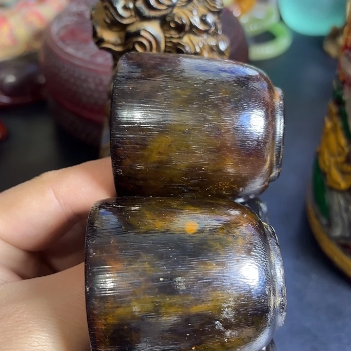 轩***儒把件白玉菩提一个