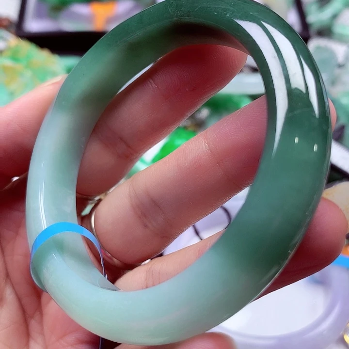 未镶嵌手镯翡翠翡翠
