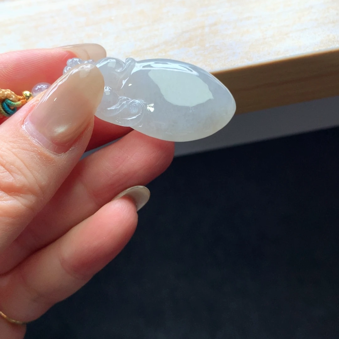 翡翠未镶嵌颈饰吊坠