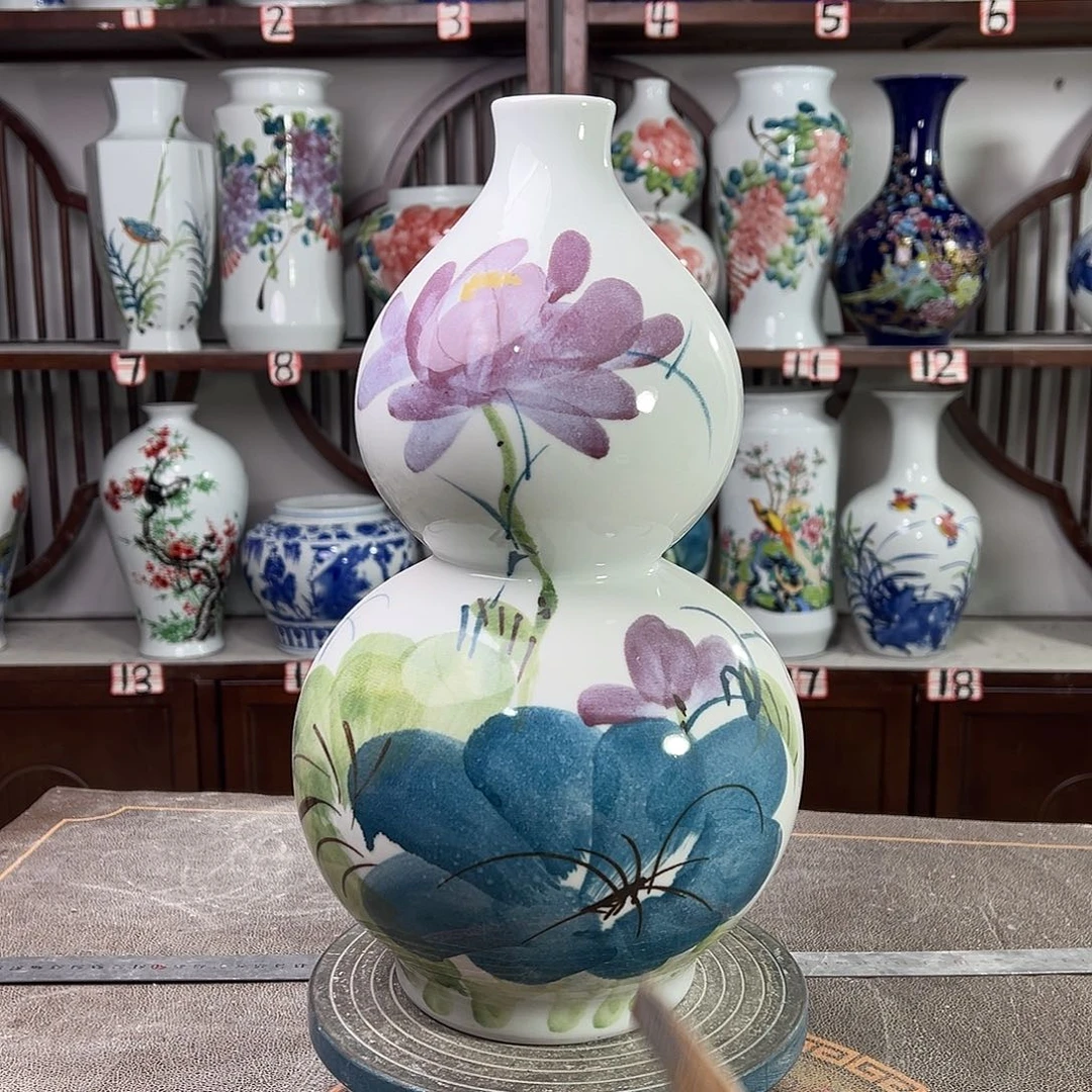 陶摆件景德镇陶瓷葫紫荷