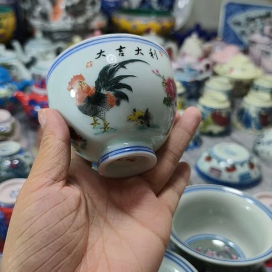 摆件瓷哈哈哈哈哈哈哈哈人