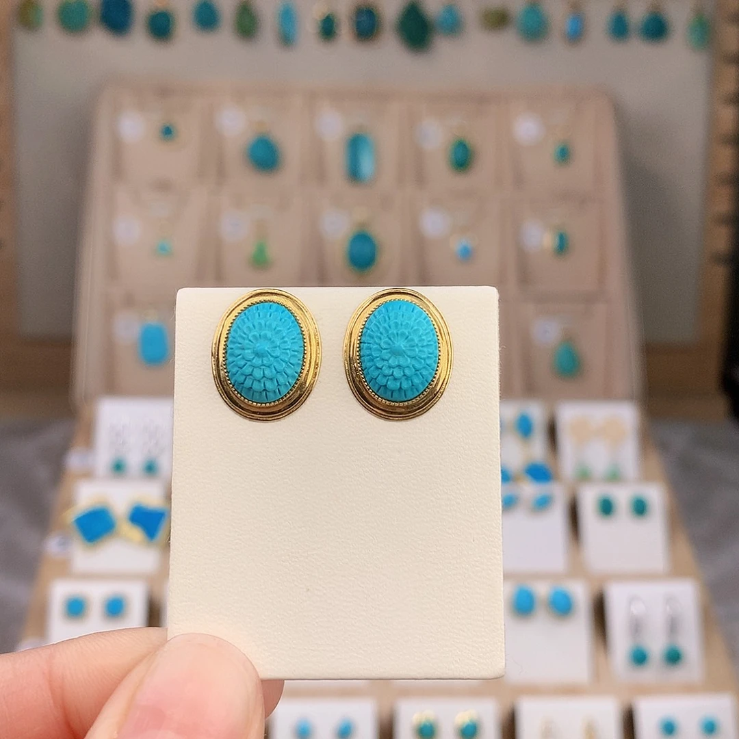 绿松石18K金镶嵌耳饰