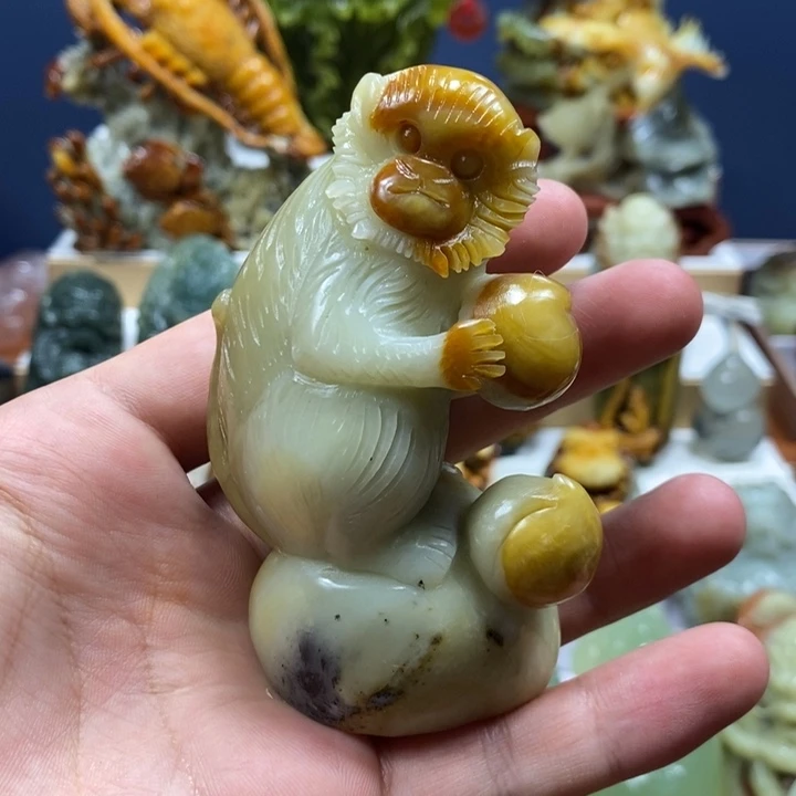 岫玉未镶嵌手把件
