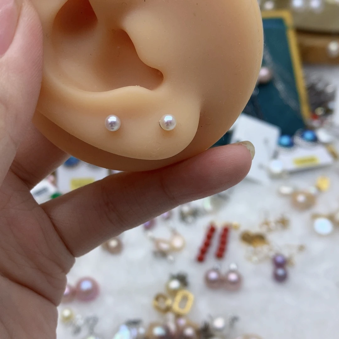 银S925镶嵌耳饰淡水珍珠