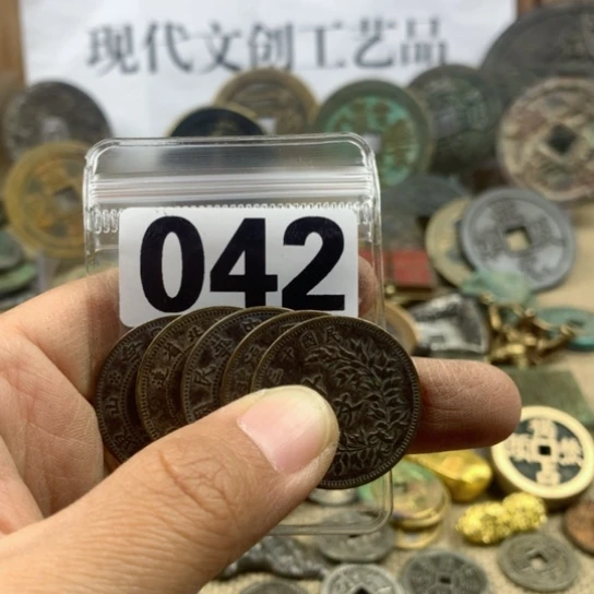 铜夜*火现代文创工艺品