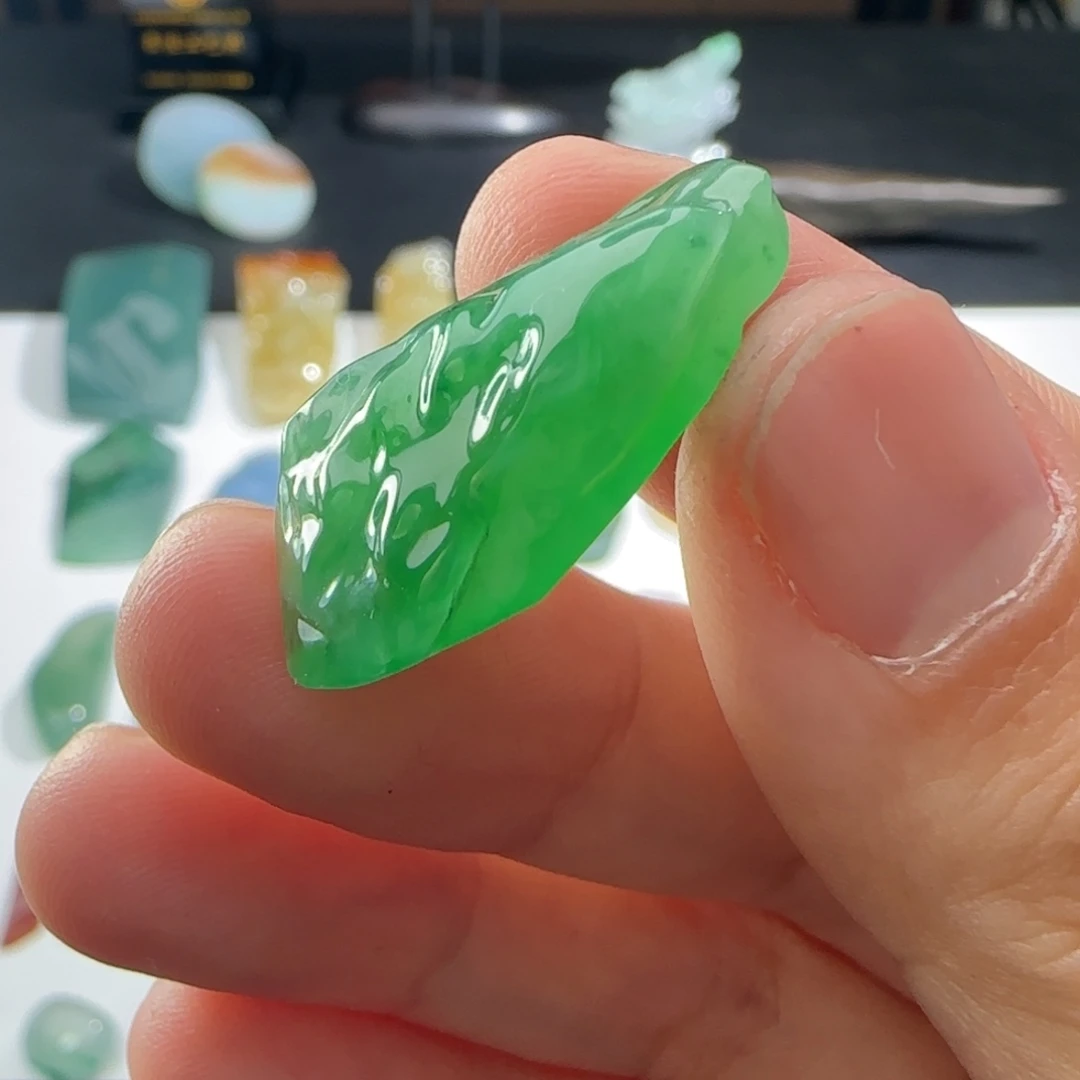 定制翡翠未镶嵌材料