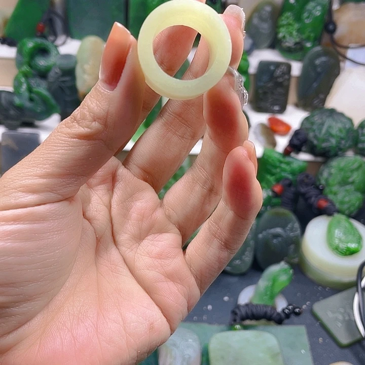 未镶嵌和田玉珠宝半成品