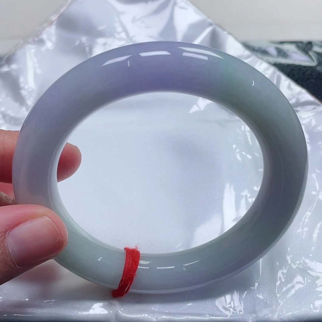 未镶嵌手镯（圆镯）翡翠