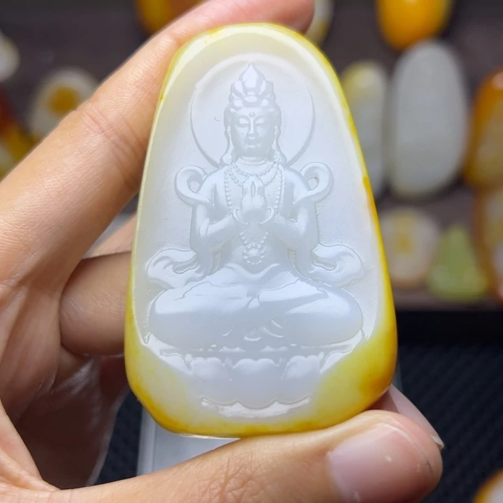 和田玉未镶嵌颈饰