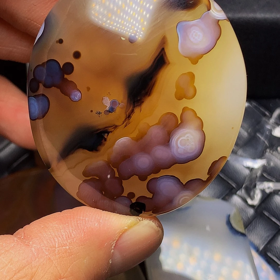 未镶嵌颈饰玛瑙/玉髓东**民