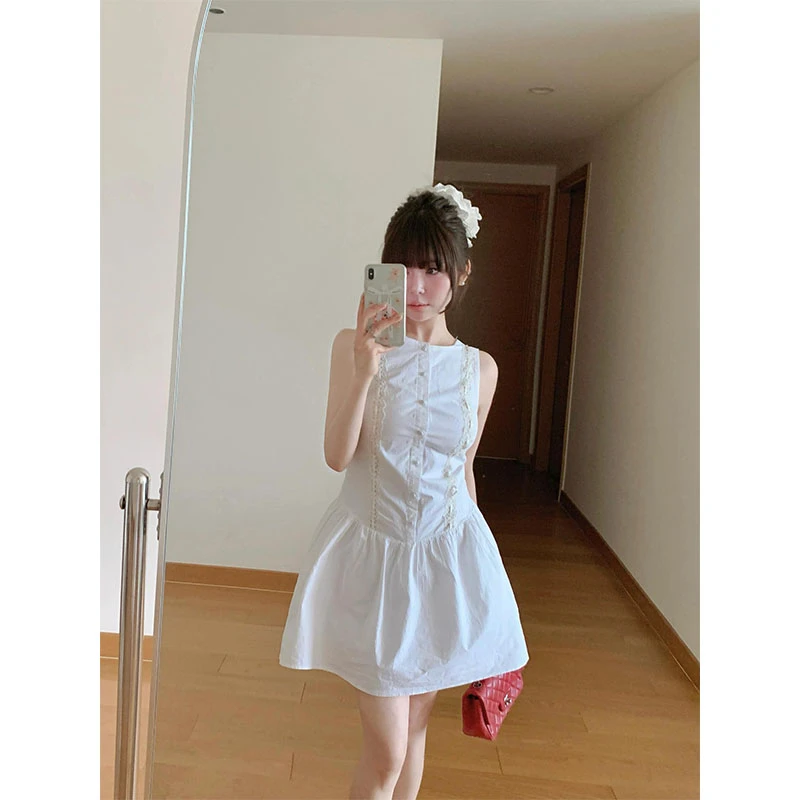 温柔风气质小个子修身无袖背心连衣裙夏季新款收腰百搭A字小白裙