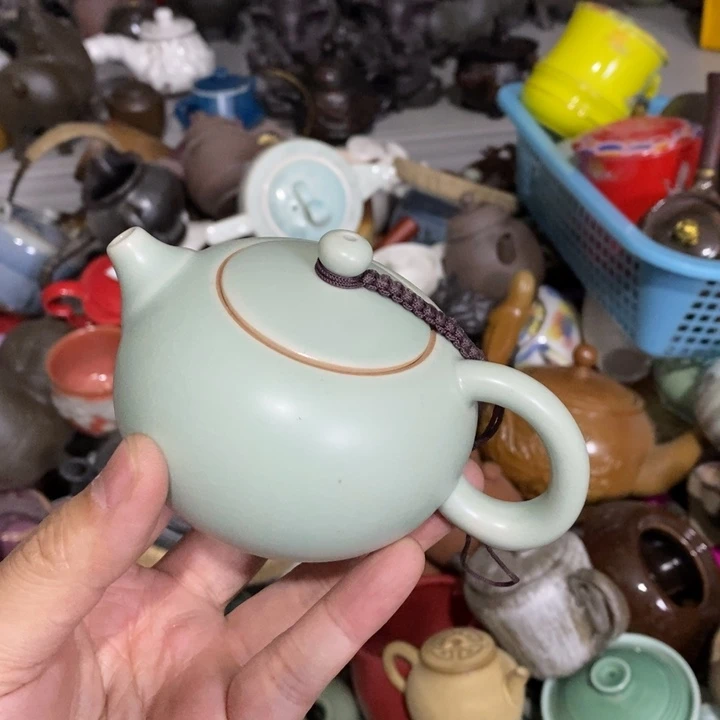 陶瓷艺术品及陶瓷壶