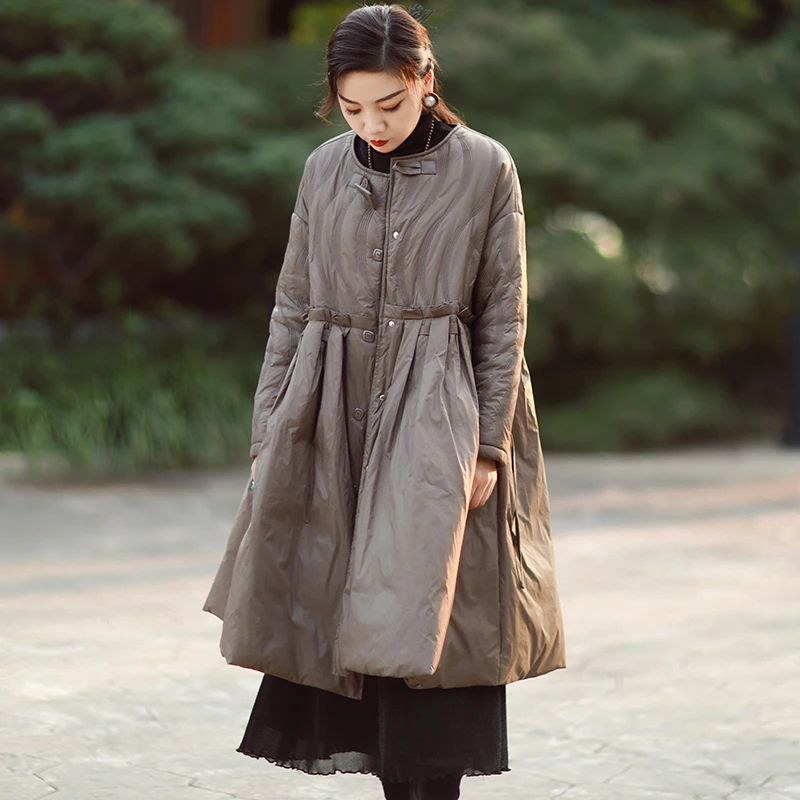 2024冬季新款韩版宽松休闲女拼接花边设计感带围脖中长款羽绒服