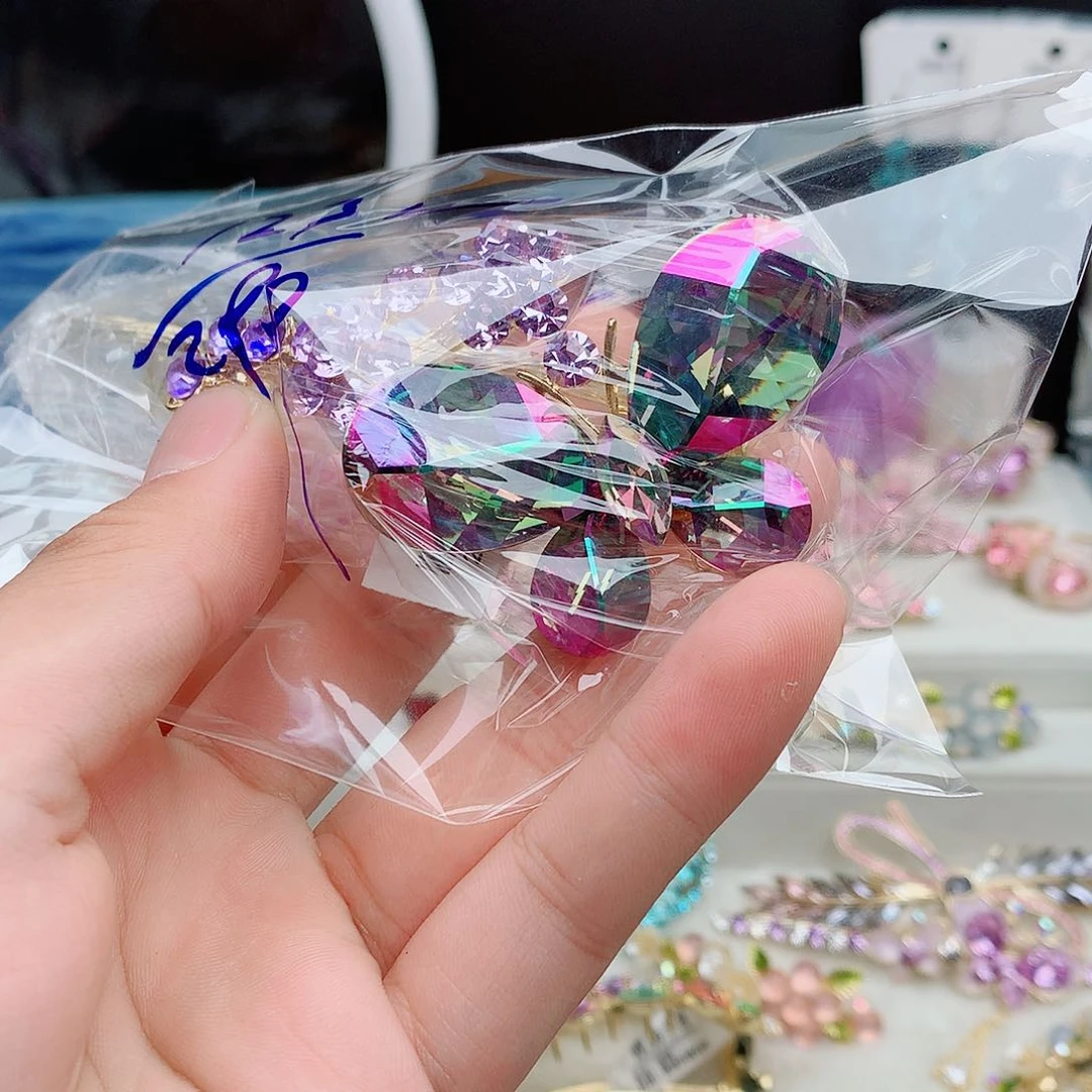 皮质铁合金华子妞妞夹