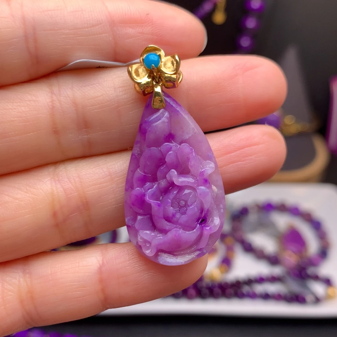 苏纪石（舒俱来）18K金镶嵌吊坠